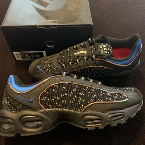 Supreme x Nike Tailwind IV